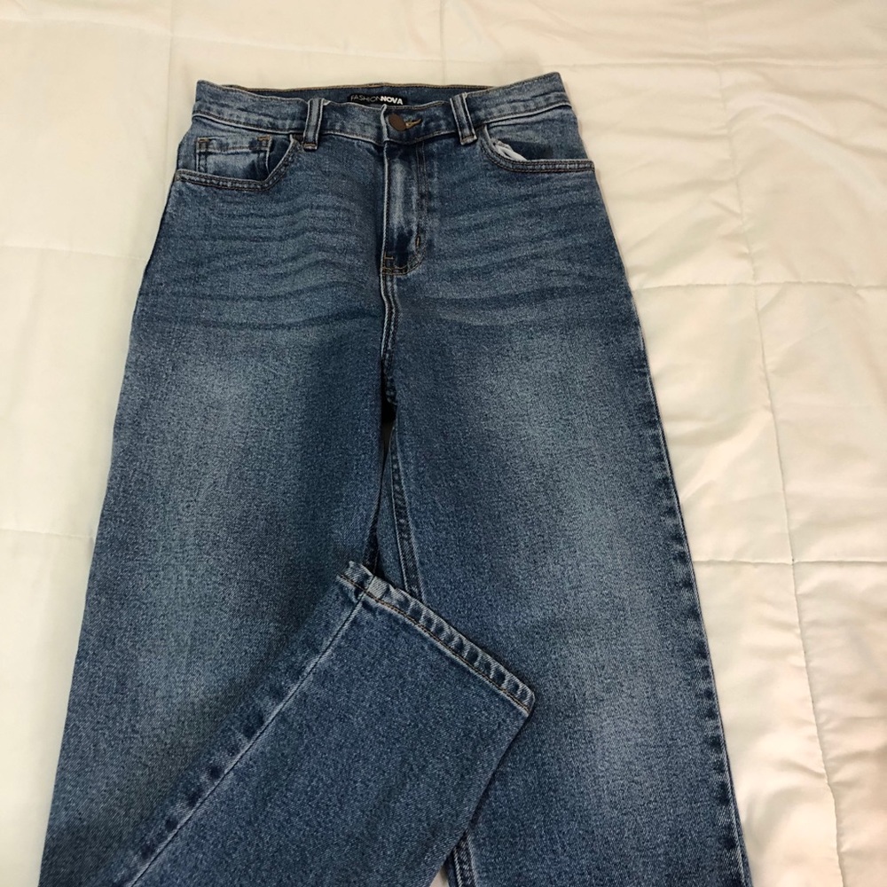 Fashion nova mom jeans